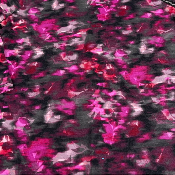 Rafaella size large pinks & black design top with cowl neck & zip neck detail - Picture 4 of 11